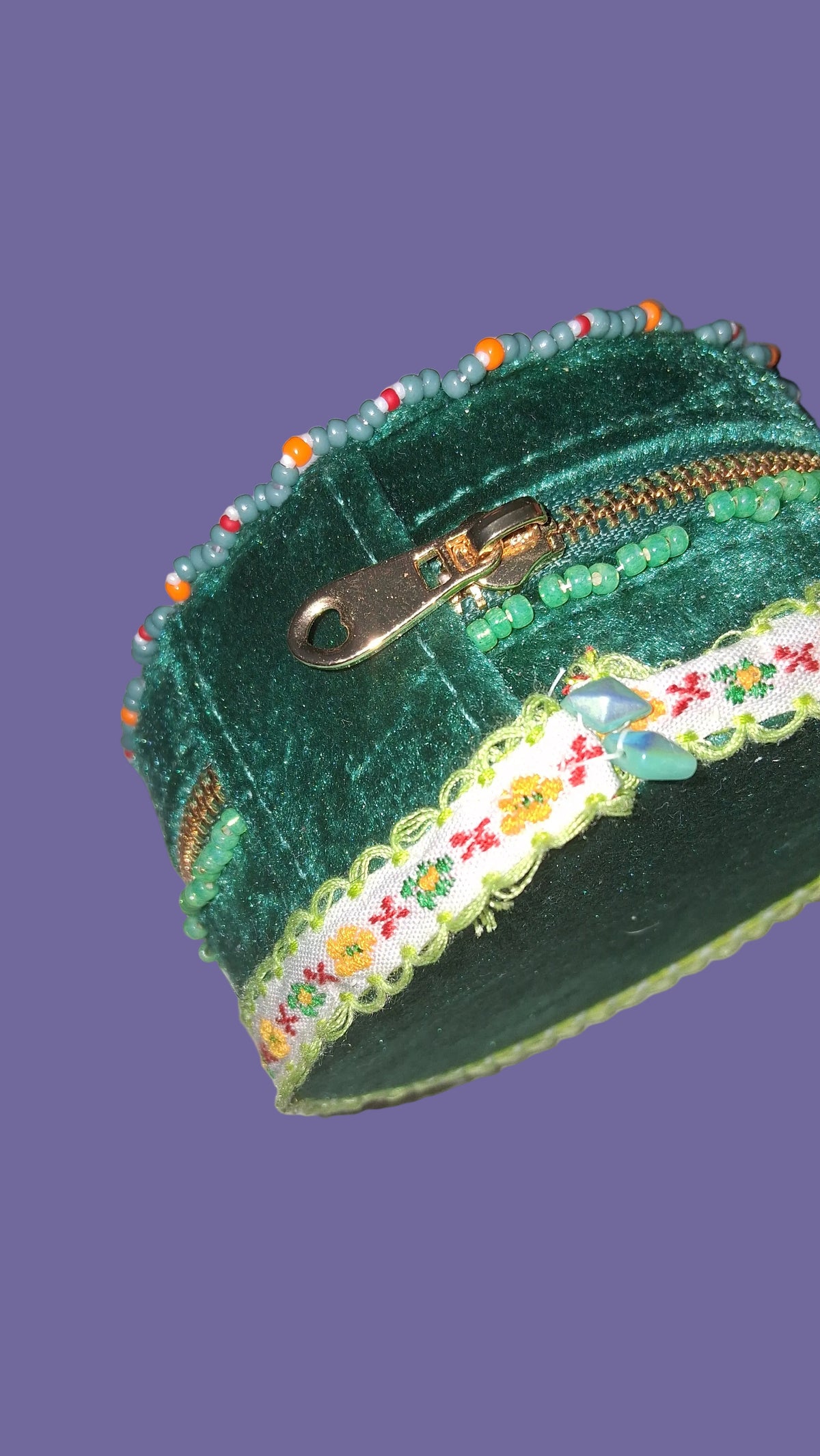 Handcrafted Floral Velvet & Seed Bead Jewelry Box ✨